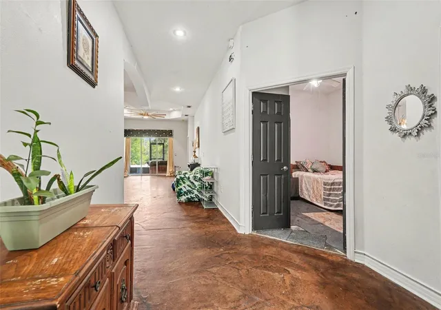 4th image of 37110 Highland Bluff Cir, Dade City, FL 33523 | MLS# TB8465352