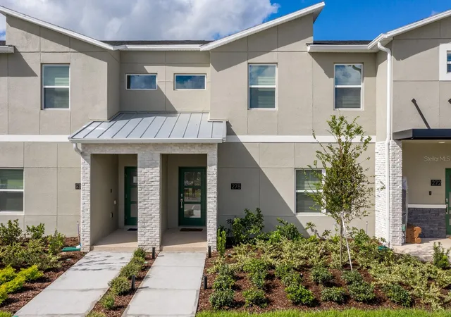 Photo 1 of Townhouse for sale at 278 Ocean Crse Ave, Davenport, FL 33896 | MLS# O6374406 | Listing updated on 2026-10-03