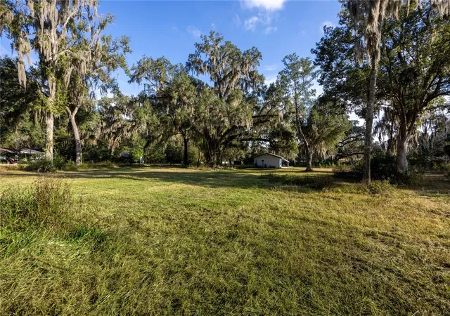 2nd image of 560 Nw 39th Rd, Gainesville, FL 32607 | MLS# GC536664