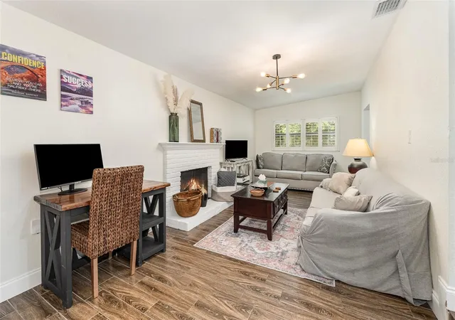 5th image of 2721 E Marks St, Orlando, FL 32803 | MLS# O6374453