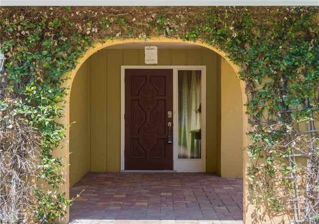 3rd image of 424 Baycrest Dr, Venice, FL 34285 | MLS# N6142462