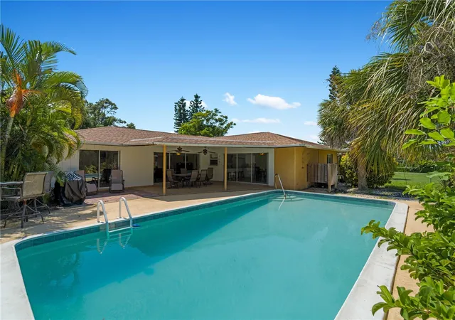 4th image of 424 Baycrest Dr, Venice, FL 34285 | MLS# N6142462