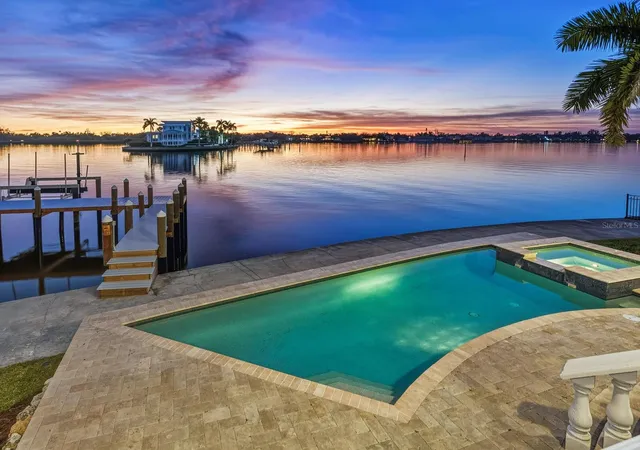 Photo 1 of Sale Pending at 1500 Caribbean Dr, Sarasota, FL 34231 | MLS# A4678685 | Listing updated on 2026-06-03