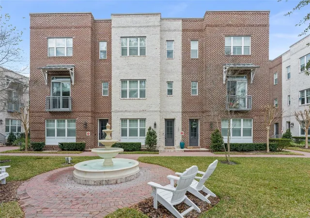 Photo 1 of Townhouse for sale at 131 Oak Laurel Dr, Winter Garden, FL 34787 | MLS# O6374501 | Listing updated on 2026-09-02
