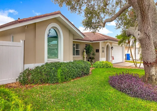 Photo 2 of Single family home for sale at 3828 48th Avenue S, St Petersburg, FL 33711 | MLS# TB8465535 | Listing updated on 2026-10-22