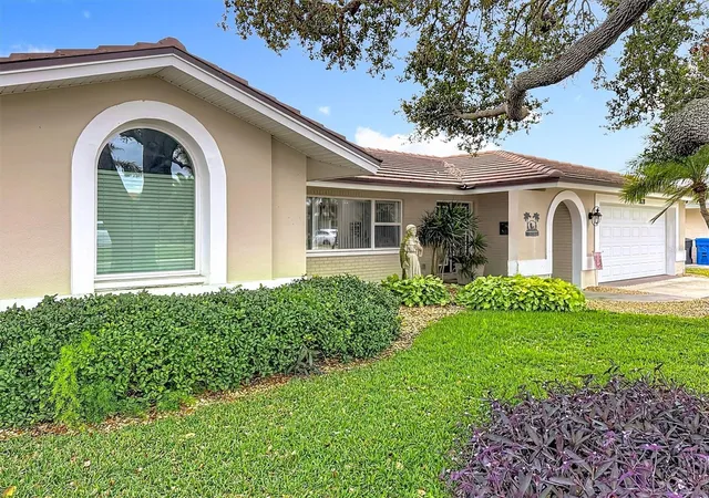 Photo 4 of Single family home for sale at 3828 48th Avenue S, St Petersburg, FL 33711 | MLS# TB8465535 | Listing updated on 2026-10-22
