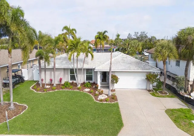 Photo 1 of Single family home for sale at 3807 48th Avenue S, Saint Petersburg, FL 33711 | MLS# TB8465590 | Listing updated on 2026-10-13