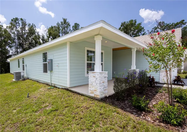 Photo 3 of Single family home for sale at 581 Sw Bellflower Dr, Lake City, FL 32024 | MLS# GC536688 | Listing updated on 2026-10-02