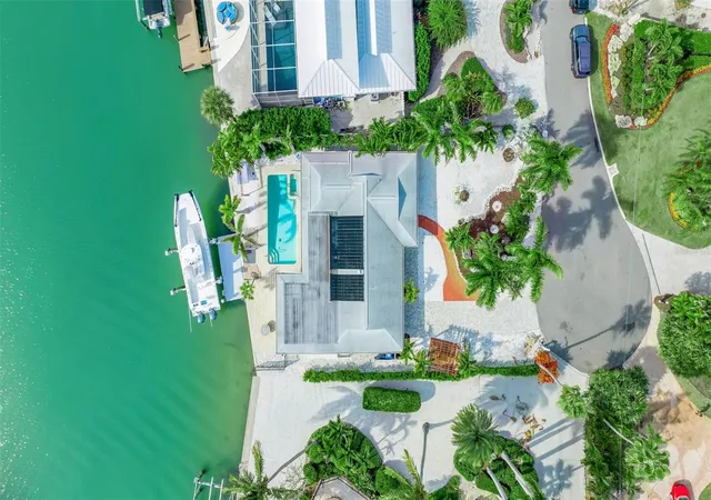 Photo 2 of Single family home for sale at 922 Casey Cvs Dr, Nokomis, FL 34275 | MLS# A4678726 | Listing updated on 2026-09-27