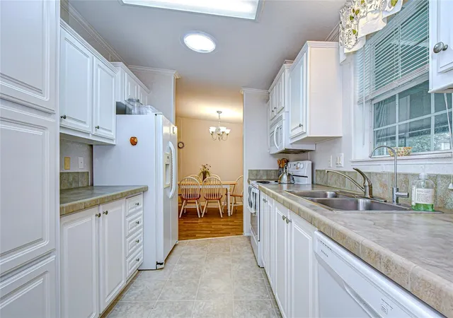 Photo 3 of Manufactured home for sale at 3337 Dawns Dell, Zephyrhills, FL 33541 | MLS# TB8465612 | Listing updated on 2026-07-20