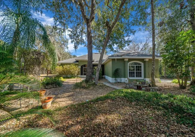 Homes for sale in Weirsdale, FL | 16731 Se 181St Ter, Weirsdale, FL 32195 | MLS# OM716842