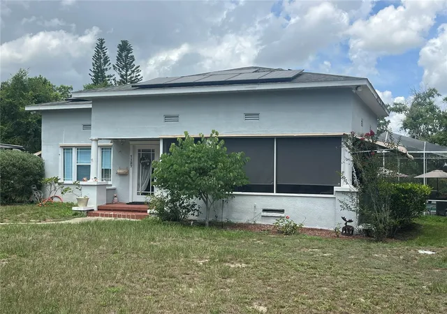 Photo 1 of Single family home for sale at 1127 S Lakeshore Blvd, Lake Wales, FL 33853 | MLS# P4937553 | Listing updated on 2026-08-17