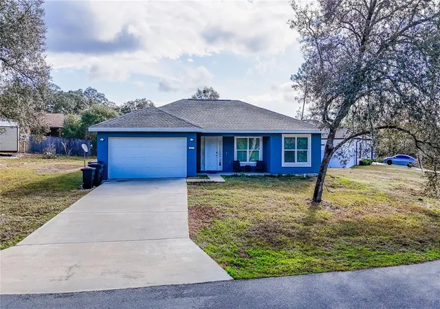 Photo 2 of Single family home for sale at 16417 Sw 27th Circle, Ocala, FL 34473 | MLS# OM716849 | Listing updated on 2026-08-11