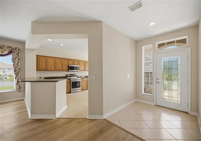 Photo 3 of Single family home for sale at 9495 SE 130th Place Rd, Summerfield, FL 34491 | MLS# OM716860 | Listing updated on 2026-10-08