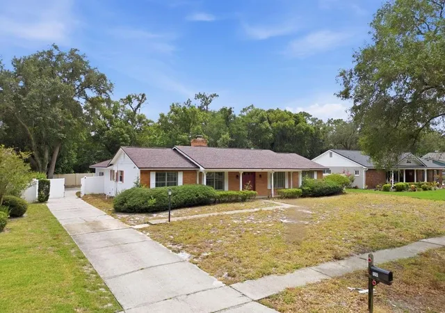 image of 1201 Wolverine Trl, Winter Springs, FL 32708 | MLS# O6374676