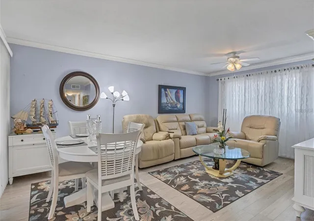 25th image of 460 Base Ave E #113, Venice, FL 34285 | MLS# N6142467