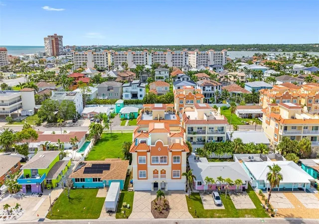 Photo 2 of Townhouse for sale at 146 175th Terrace Dr E, Redington Shores, FL 33708 | MLS# TB8465826 | Listing updated on 2026-09-19
