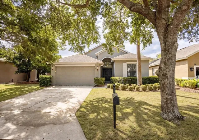 Homes for sale in Lake Mary, FL | 985 Ridgemount Pl, Lake Mary, FL 32746 | MLS# O6374738