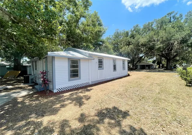 Photo 2 of Single family home for sale at 630 N Nashua Ave, Fort Meade, FL 33841 | MLS# O6374740 | Listing updated on 2026-09-04