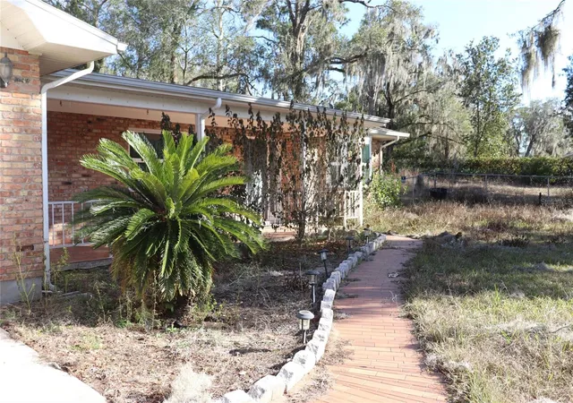 2nd image of 401 S Pine Ave, Inverness, FL 34452 | MLS# A4678817