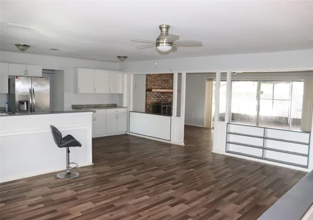 5th image of 401 S Pine Ave, Inverness, FL 34452 | MLS# A4678817