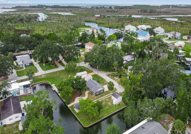 Single family home for sale at 5411 Teal Dr, Weeki Wachee, FL 34607 | MLS# W7882168 | Listing updated on 2026-09-18