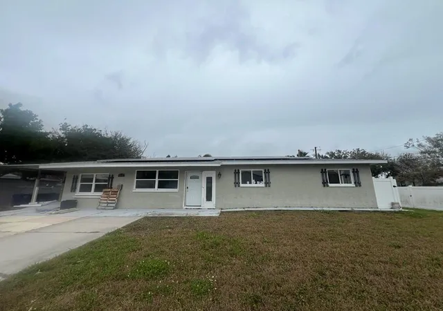 Photo 1 of Sale Pending at 4811 Chancellor St Ne, Saint Petersburg, FL 33703 | MLS# TB8465910 | Listing updated on 2026-06-23