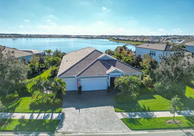3rd image of 8083 Waterbend Trl, Sarasota, FL 34240 | MLS# A4678845