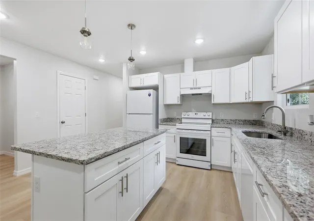 5th image of 2014 Ne 3Rd Pl, Gainesville, FL 32641 | MLS# O6374836