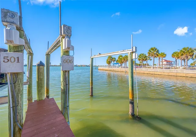 Homes for sale in Clearwater, FL | 700 N Osceola Ave #606, Clearwater, FL 33755 | MLS# TB8465967