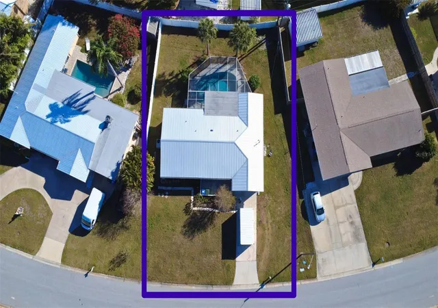 Photo 2 of Single family home for sale at 2534 Waneta Dr, Sarasota, FL 34231 | MLS# A4678870 | Listing updated on 2026-10-07