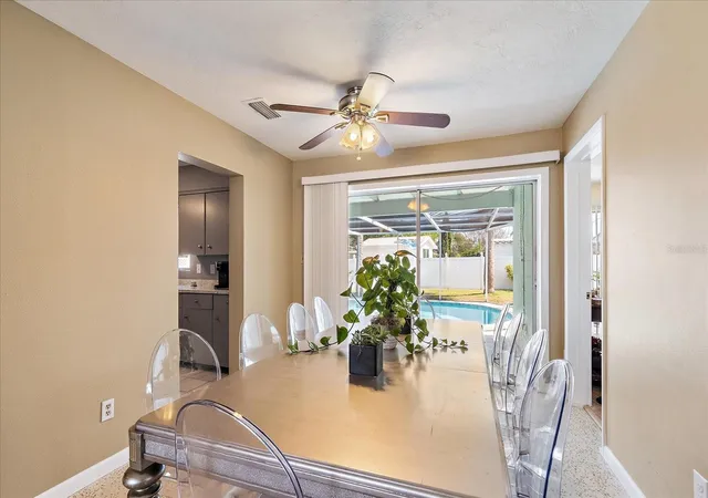 Photo 3 of Single family home for sale at 2534 Waneta Dr, Sarasota, FL 34231 | MLS# A4678870 | Listing updated on 2026-09-02