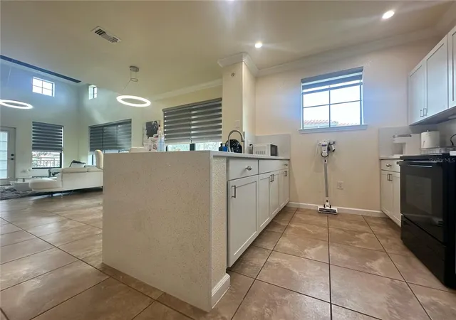 5th image of 903 Charo Pkwy #837, Davenport, FL 33897 | MLS# S5142028