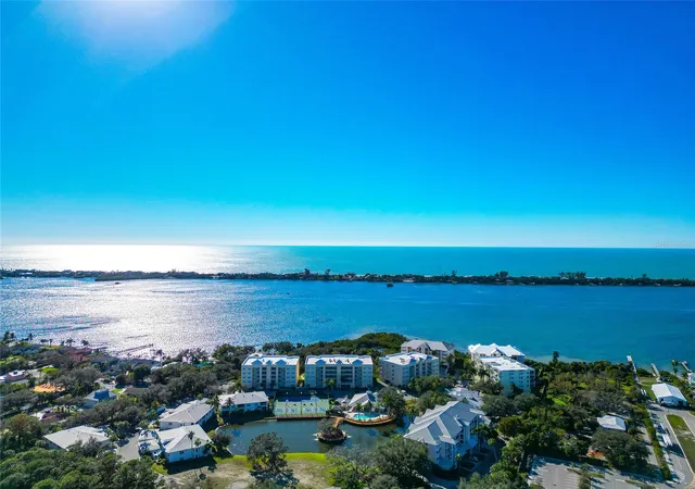Homes for sale in Osprey, FL | 242 Hidden Bay Drive, Osprey, FL 34229 | Houzeo