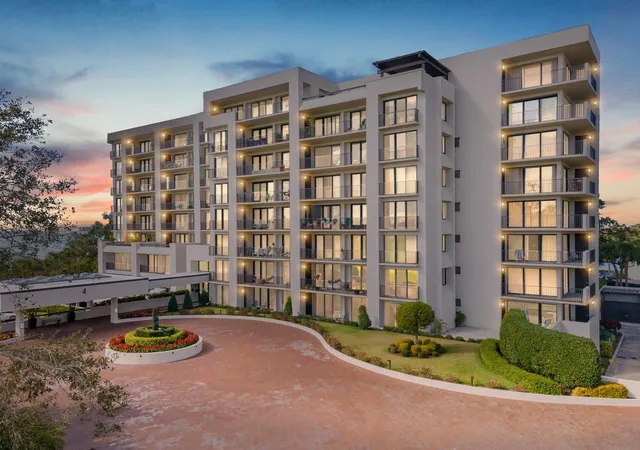 2nd image of 4 Belleview Blvd #804, Belleair, FL 33756 | MLS# TB8466067