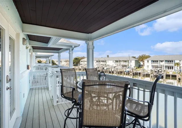 Condo for sale at 5176 Salmon Dr SE #D, Saint Petersburg, FL 33705 | MLS# TB8466080