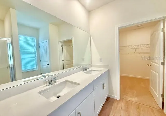 Photo 5 of Single family home for sale at 16840 Hobe Sound Ct, Winter Garden, FL 34787 | MLS# O6374947 | Listing updated on 2026-09-02