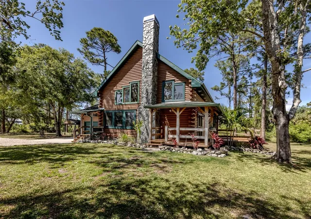 Photo 4 of Single family home for sale at 2450 Flagami Ln, North Port, FL 34286 | MLS# N6142495 | Listing updated on 2026-09-02