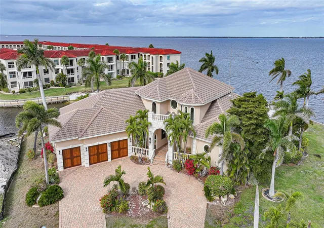 1st image of 3 Hibiscus Dr, Punta Gorda, FL 33950 | MLS# C7520481