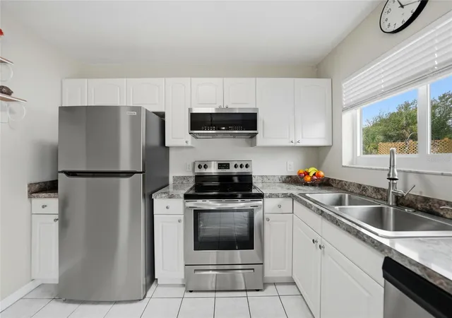 3rd image of 18970 Mcgrath Cir, Port Charlotte, FL 33948 | MLS# C7520498