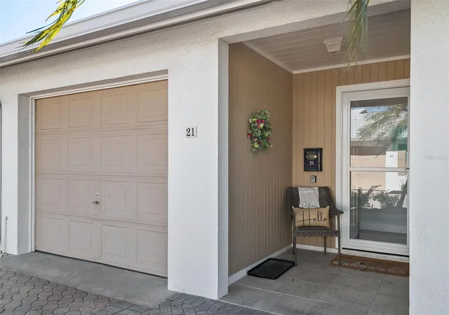 Homes for sale in Sarasota, FL | 6300 Midnight Pass Rd #21, Sarasota, FL 34242 | MLS# A4678951