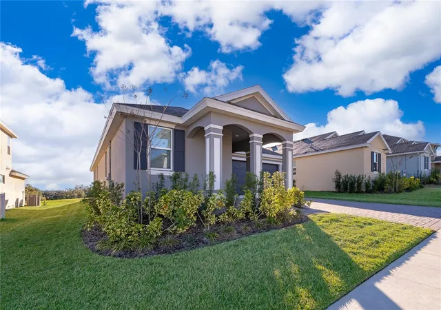 Photo 3 of Single family home for sale at 2060 Keystone Pass Blvd, Minneola, FL 34715 | MLS# O6375184 | Listing updated on 2026-09-16