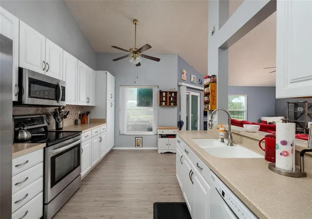 Photo 3 of Single family home for sale at 502 36th Street W, Palmetto, FL 34221 | MLS# TB8466425 | Listing updated on 2026-09-03