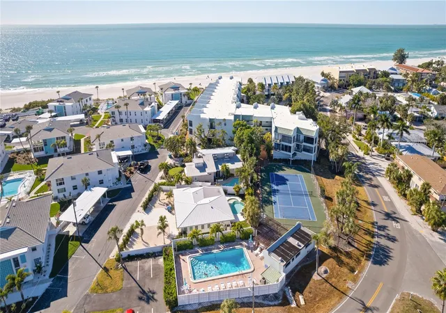2nd image of 5608 Gulf Dr, HOLMES BEACH, FL 34217