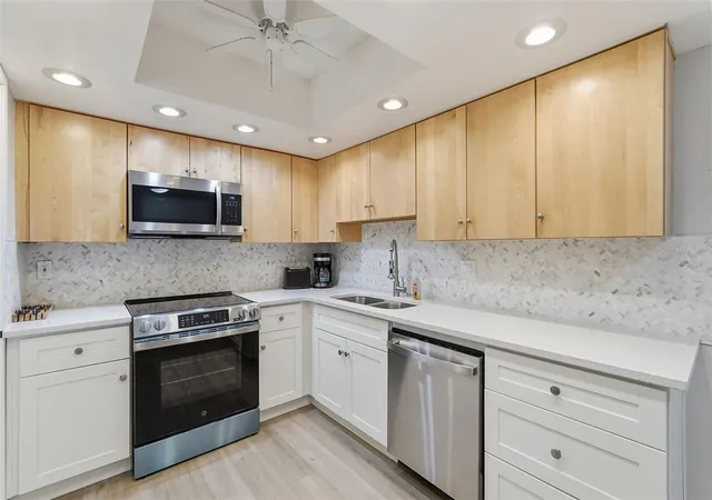 Photo 4 of Condo for sale at 632 Edgewater Dr #135, Dunedin, FL 34698 | MLS# TB8466464 | Listing updated on 2026-09-14