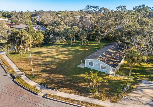 Photo 3 of Land for sale at 404 Canal St, Tarpon Springs, FL 34689 | MLS# W7882220 | Listing updated on 2026-01-22