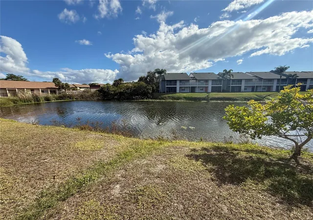 1st image of 2632 Hidden Lake Dr N #H, Sarasota, FL 34237 | MLS# A4679045