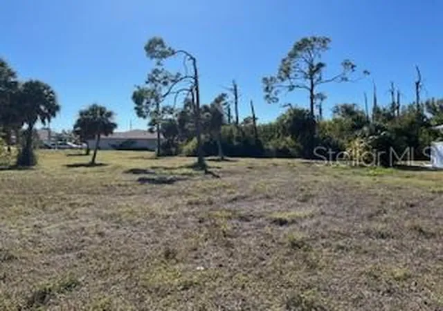 Photo 1 of Land for sale at 4 Tournament Rd, Rotonda West, FL 33947 | MLS# D6145715 | Listing updated on 2026-06-27