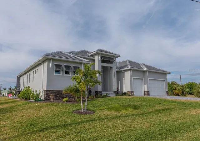 Photo 2 of Single family home for sale at 3880 Bordeaux Dr, Punta Gorda, FL 33950 | MLS# G5106985 | Listing updated on 2026-09-02