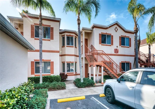Photo 1 of Condo for sale at 3980 Mediterranea Cir #522, Sarasota, FL 34233 | MLS# A4679065 | Listing updated on 2026-09-19